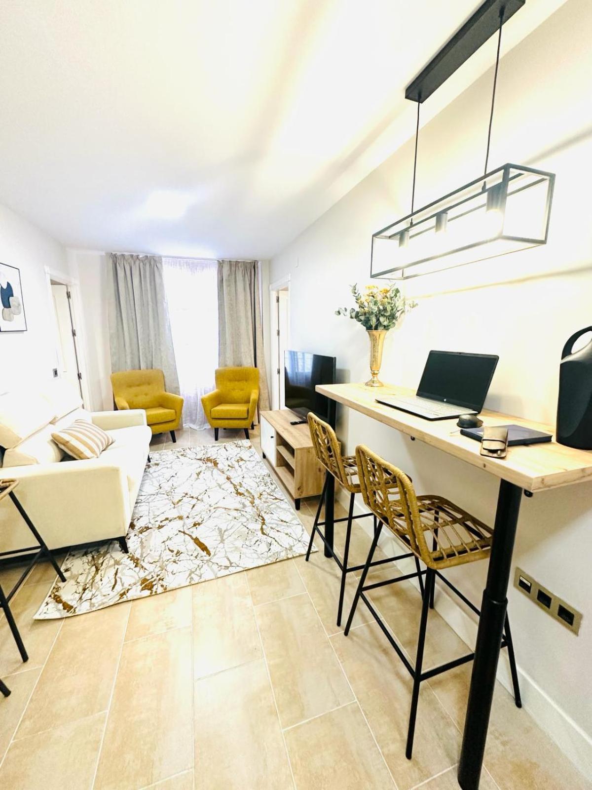 Apartamentos Puente Romano Suites Mérida Buitenkant foto