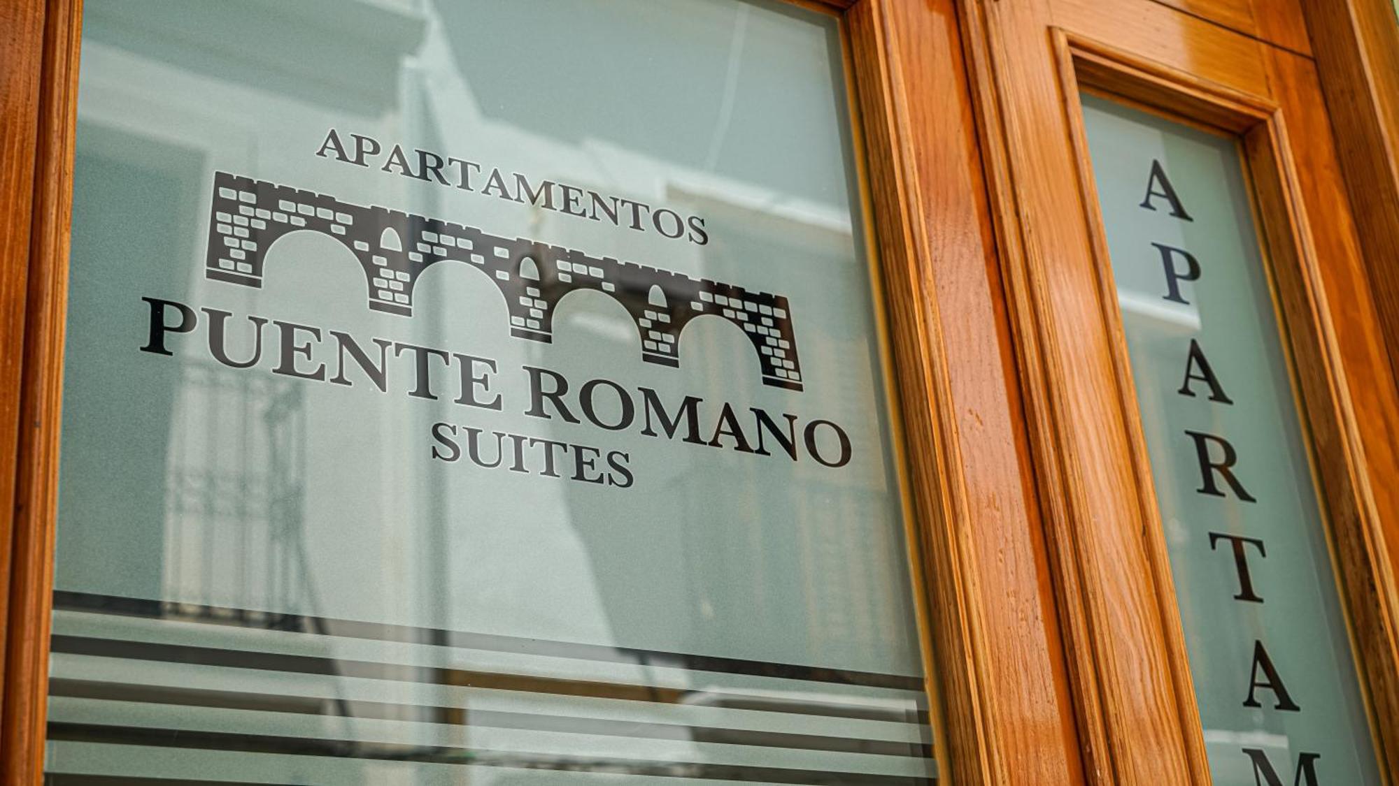 Apartamentos Puente Romano Suites Mérida Buitenkant foto