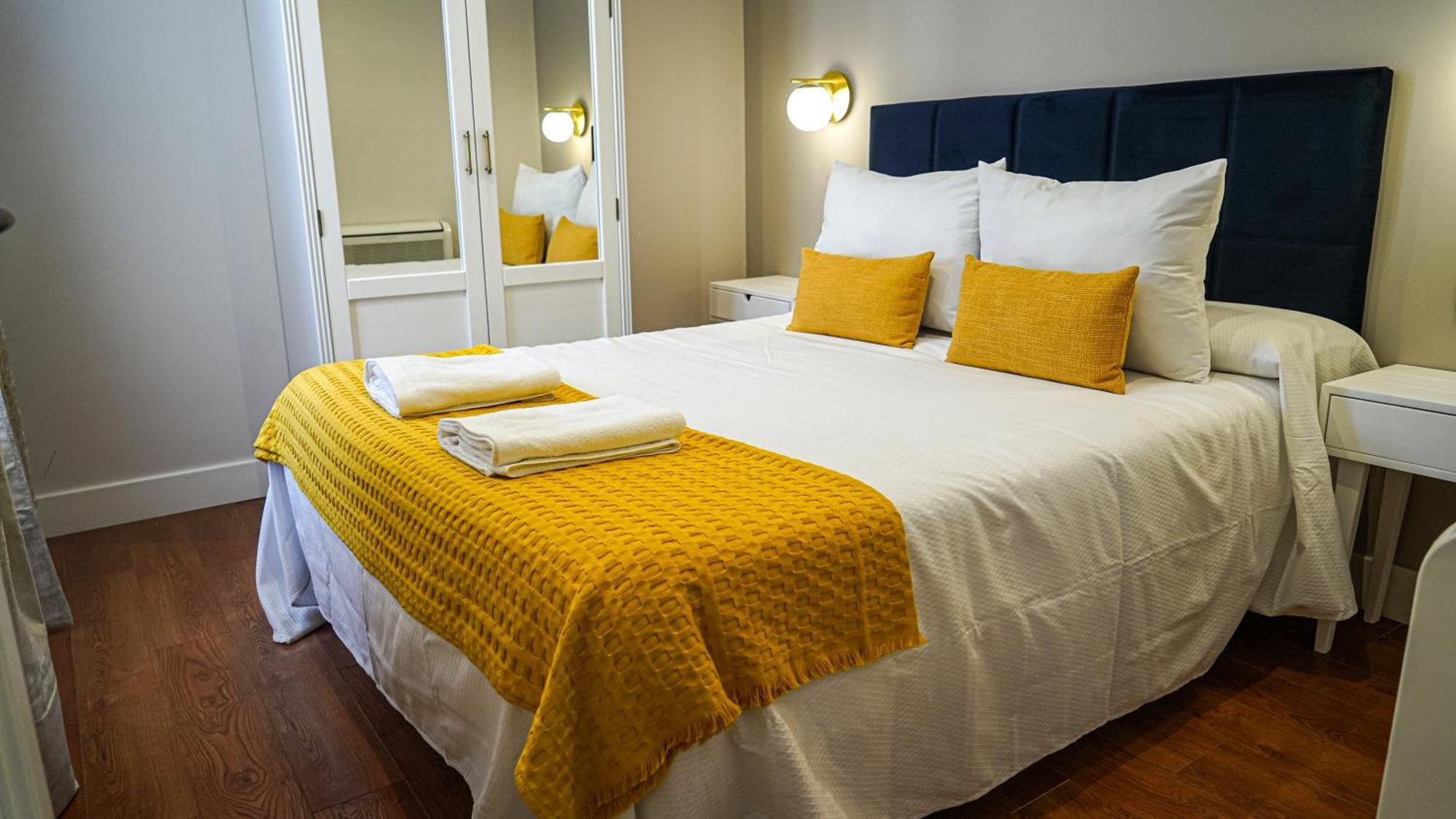 Apartamentos Puente Romano Suites Mérida Buitenkant foto