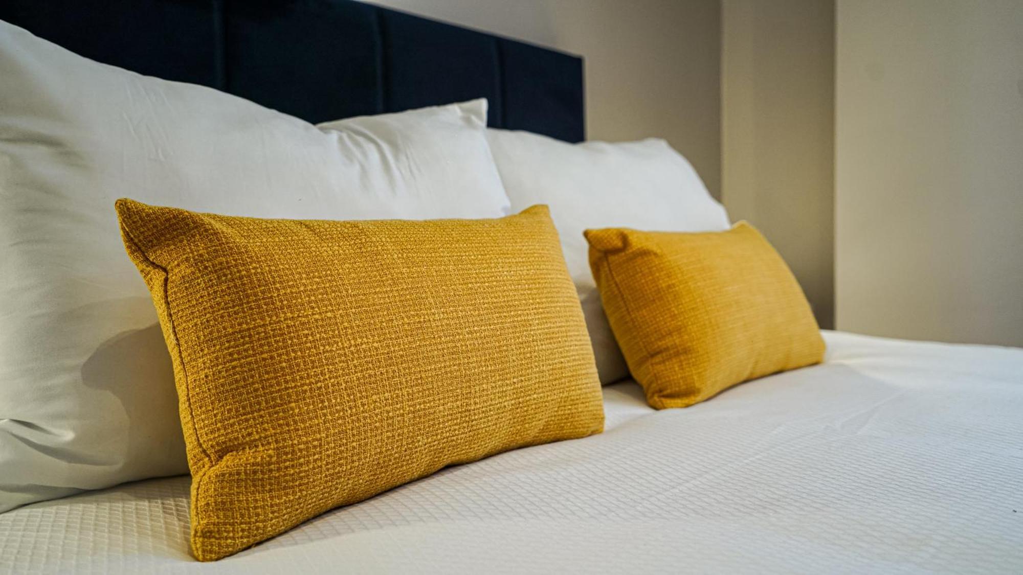 Apartamentos Puente Romano Suites Mérida Buitenkant foto