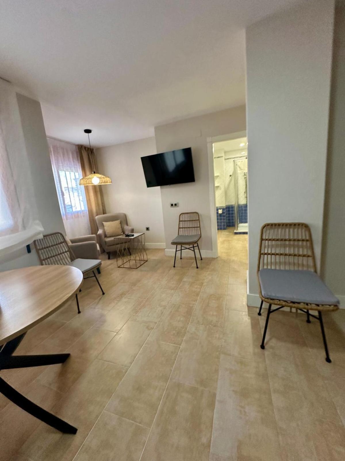 Apartamentos Puente Romano Suites Mérida Buitenkant foto